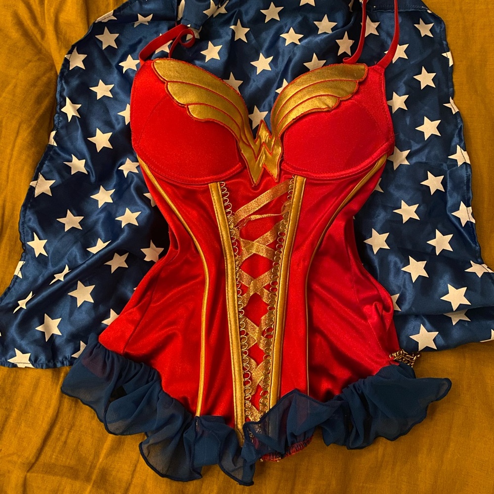 SOLD- DC Wonder Woman corset with cape